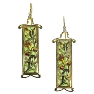 Enchanted Iris: 18K Gold Art Nouveau Earrings with Plique-à-Jour Enamel